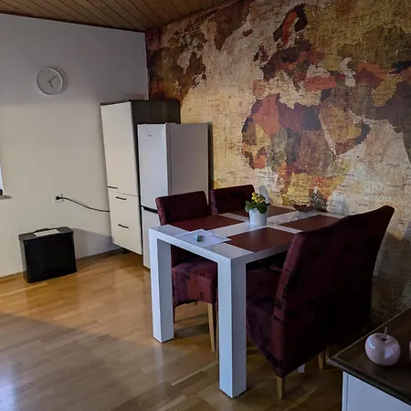 アパート Mit Ausblick In