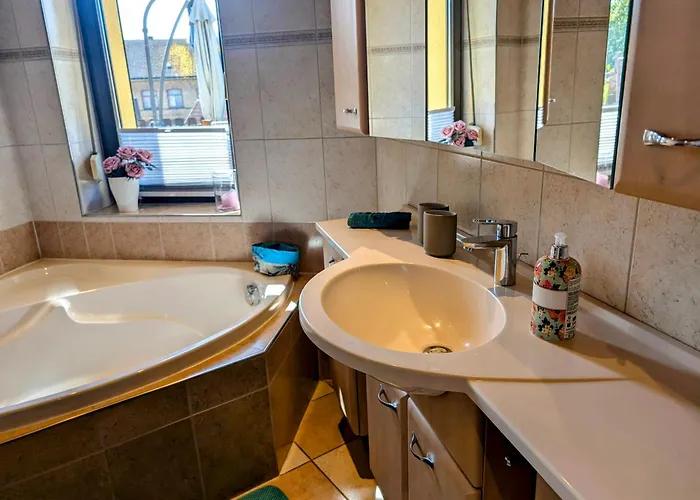 아파트 Mit Ausblick In Wimmelburg